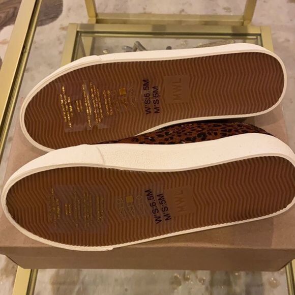 Madewell Low-Top Sneakers - Picture 9 of 9